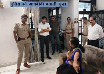 udaipur loot with old lady in the house in posh area of udaipur in daytime