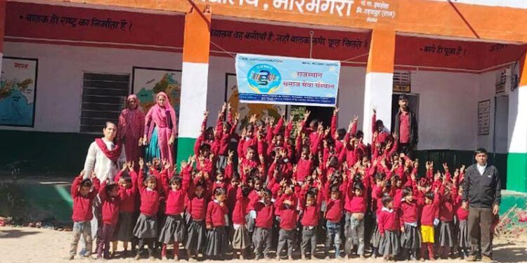 rajasthan samaj seva sansthan udaipur sweater distributions Mormangra school ps jhadol