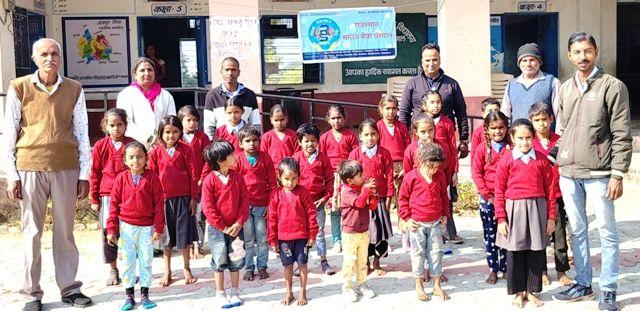rajasthan samaj seva sansthan udaipur sweater distributions khaliyo ki bhagal school