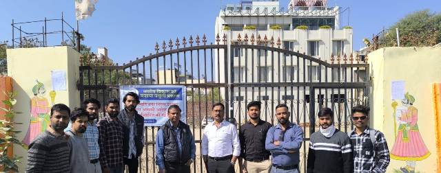 Municipal Corporation Udaipur took seizure action for not depositing urban development tax