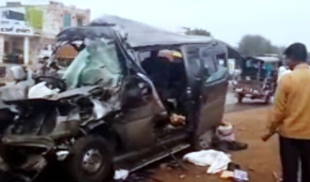 five died in car truck accident in dausa highway when pilgrims returning from mahakumbh prayagraj