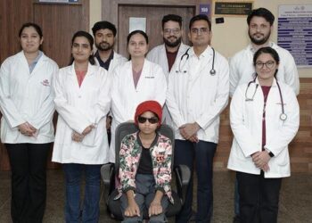 udaipur Geetanjali Hospital doctors team gave new vision to 10 years old girl