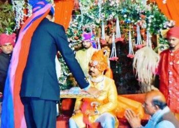 groom father returned 51 lakh rupay during toran ritual in marriage program and said we welcoming daughter-in-law, not dowry