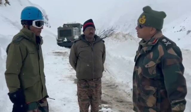 uttrakhand mana avalanche 4 died in 50 rescued workers of BRO, 5 feared to trap