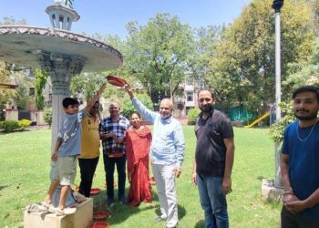 rajasthan samaj seva sansthan udaipur parinda vitaran abhiyan in udaipur