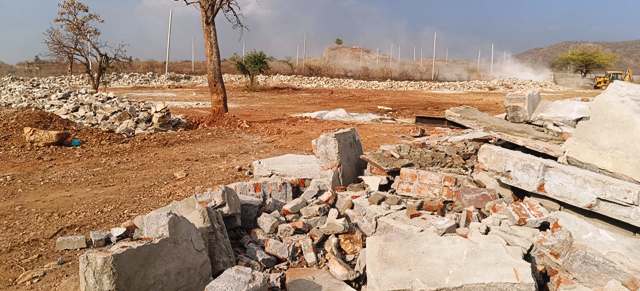 UDA demolished illegal constructions on government land revenue village Dhol ki Pati and Gukhar Magri udaipur