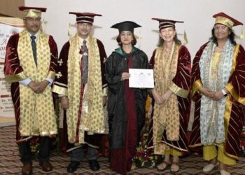 udaipur geetanjali hospital Dr. Nalini Sharma awarded by international fellowship