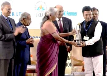 Narayan Seva Sansthan gets honor in community service and social upliftment category