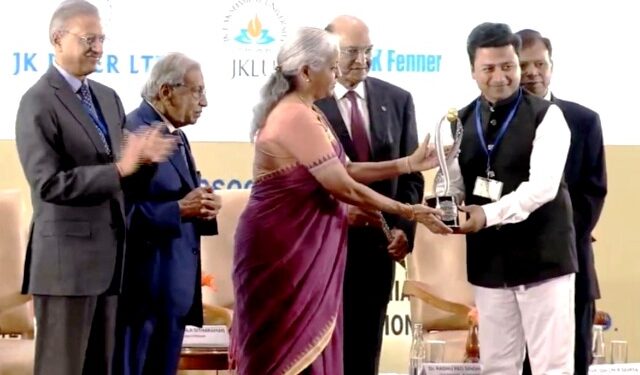 Narayan Seva Sansthan gets honor in community service and social upliftment category