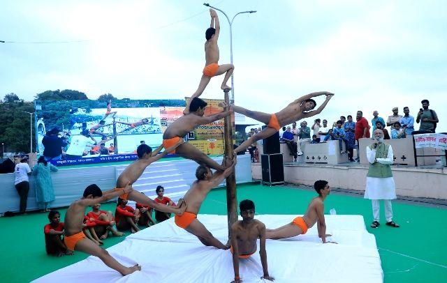yoga at fateh sagar pal West Zone Cultural Centre Udaipur