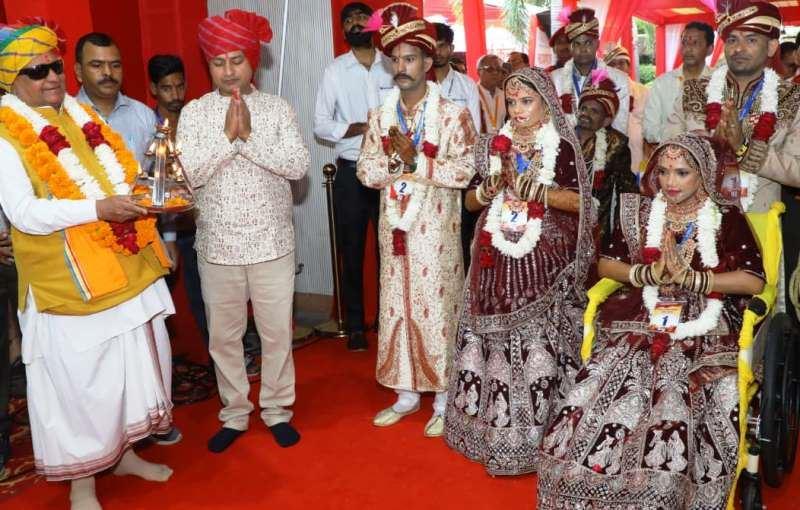 Narayan Seva Sansthan 44th Divyang mass wedding ceremony concludes 51 couples enters golden married life