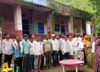 udaipur man gives his home to run the school in Rishabhdev due to dilapidated government school