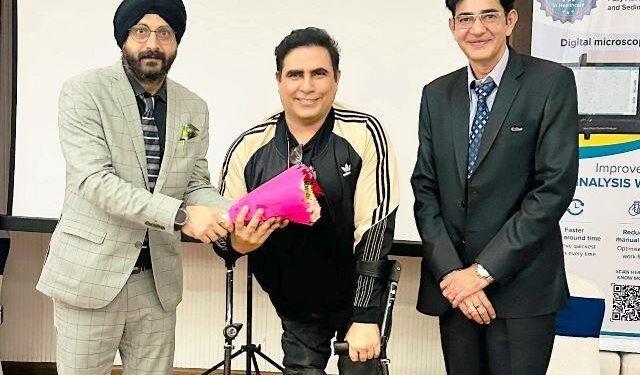 arth ceo Dr. Arvinder Singh lectures on Advanced blood parameters and AI in conference by indore pathologist association and trans asia