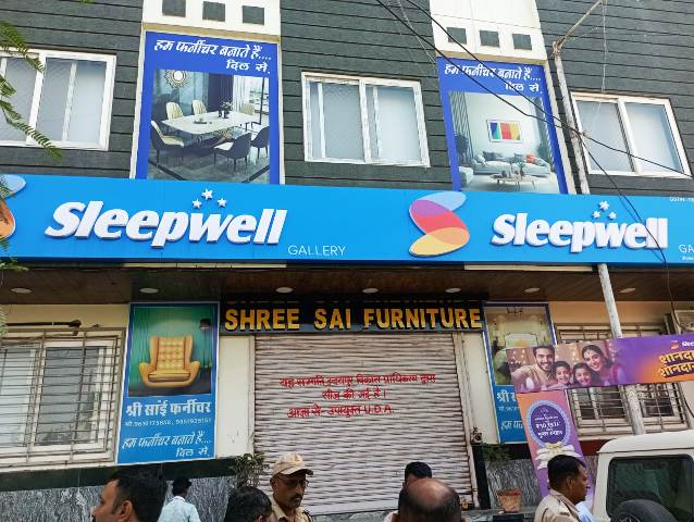 uda seized Shri Sai Furniture Building Manvakheda seized