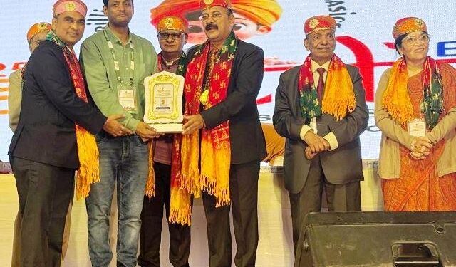 Udaipur PMCH Praveen Jhanwar get Young Achievers Award