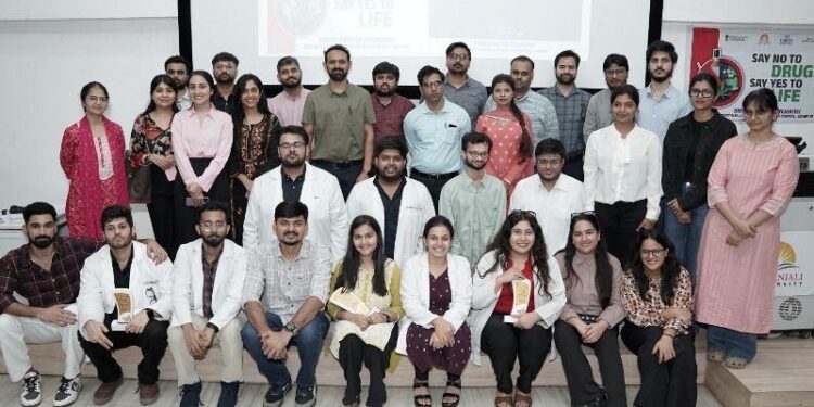 Nasha Mukt Bharat Campaign at geetanjali medical college and hospital udaipur