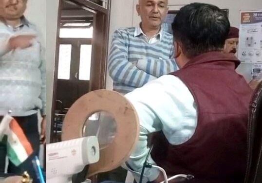 udaipur cmho seaized illegal clinic running by of government nurse