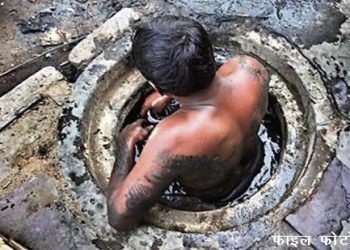 471 sanitation workers in india lost their lives cleaning sewers and septic tanks during last 5 years