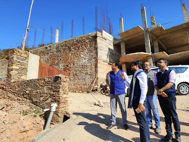 illegal hill cutting in Kailashpuri udaipur
