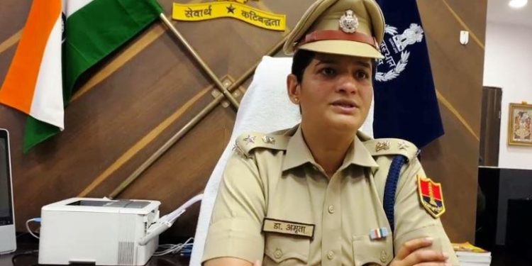 Udaipur SP Amrita Duhan join and took charge in sp office