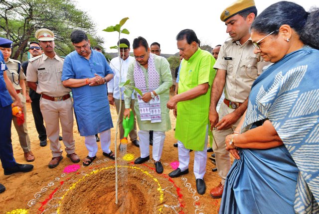 CM Bhajanlal Sharma plants in Jaipur on World Environment Day