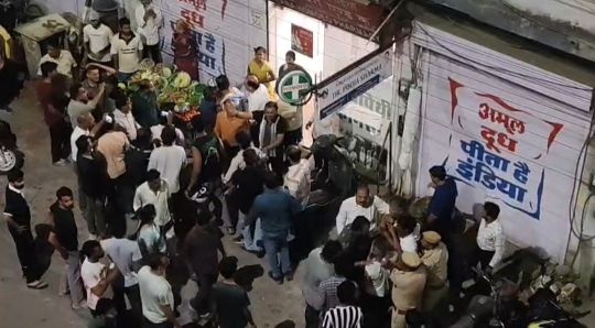 जेपी हॉस्पिटल में हंगामा, IMA के डॉ. आनंद गुप्ता के साथ मारपीट