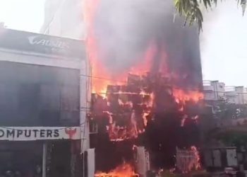 lucknow-coaching-centre-fire-15-dead-several-injured-aliganj-building blaze