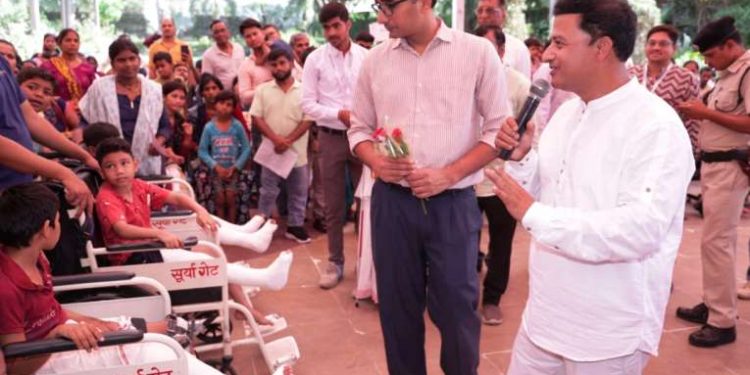 udaipur Collector visit Narayan Seva Sansthan