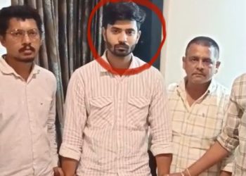 उदयपुर में ACB का बड़ा ट्रैप: हेल्थ संयुक्त निदेशक का दलाल 30 हजार रुपये रिश्वत लेते गिरफ्तार, अधिकारी फरार
