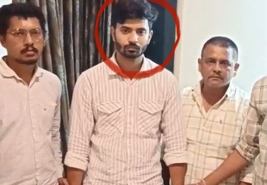 उदयपुर में ACB का बड़ा ट्रैप: हेल्थ संयुक्त निदेशक का दलाल 30 हजार रुपये रिश्वत लेते गिरफ्तार, अधिकारी फरार