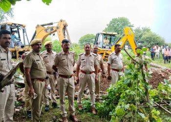 Pratapgarh Police and administration demolished the alleged illegal farmhouse of history-sheeter Lal Singh Rajput in Arnod