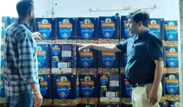 shudh aahar milawat par vaar campaign 6,900 litres suspected peanut oil seized in jaipur
