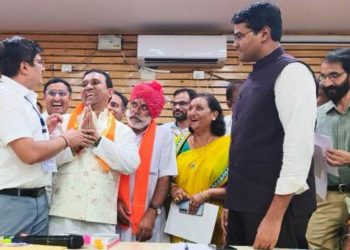 udaipur paras singhvi mayor nagar nigam udaipur