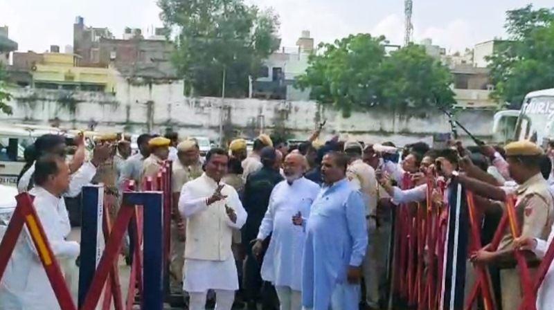 udaipur paras singhvi mayor nagar nigam udaipur