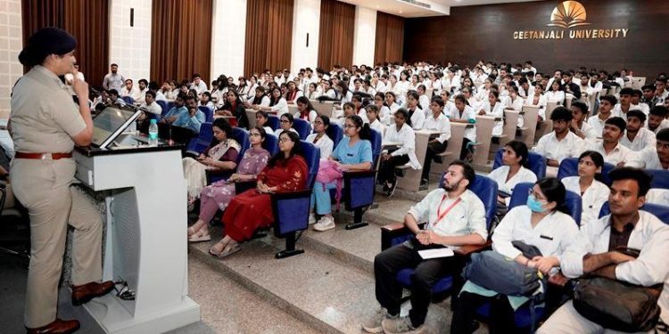 Udaipur Geetanjali Medical College Anti Drug Awareness Program